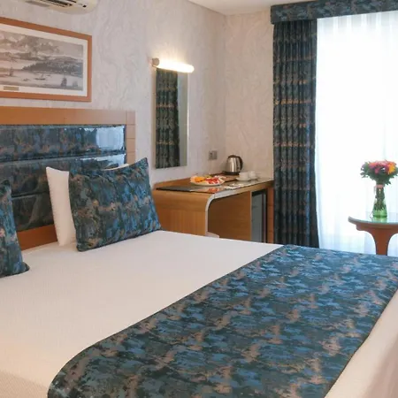 Hotel Trend Old 4*