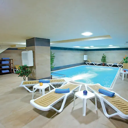 Hotel Trend Old 4*